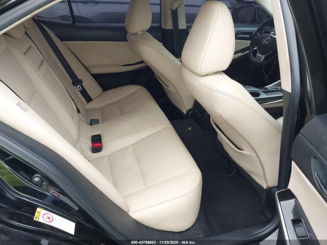 2015 Lexus IS 250 照片 8