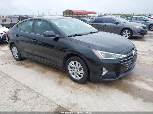2019 HYUNDAI ELANTRA SE