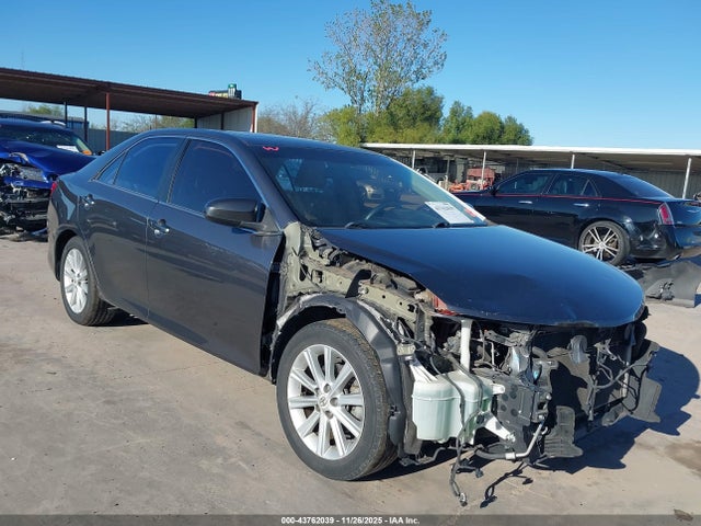 2013 TOYOTA CAMRY XLE
