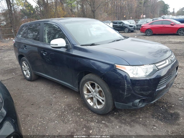 2014 MITSUBISHI OUTLANDER SE