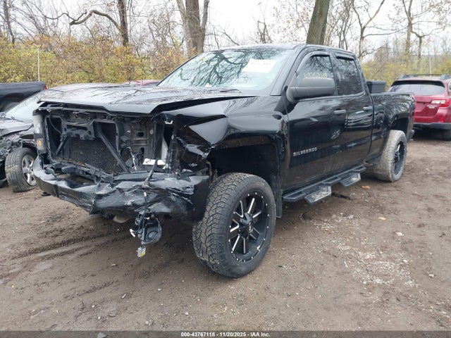 2016 Chevrolet SILVERADO 1500 CUSTOM — фото 2