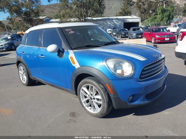 2012 MINI COOPER 