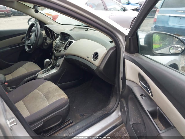 CHEVROLET CRUZE LS AUTO - 5