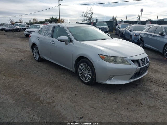 2013 LEXUS ES 