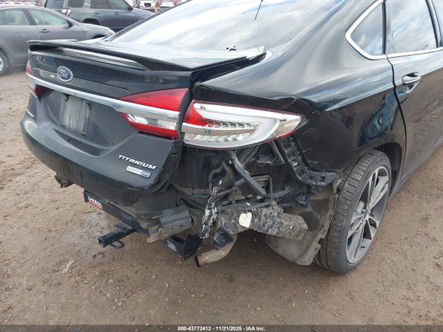 FORD FUSION TITANIUM - 6