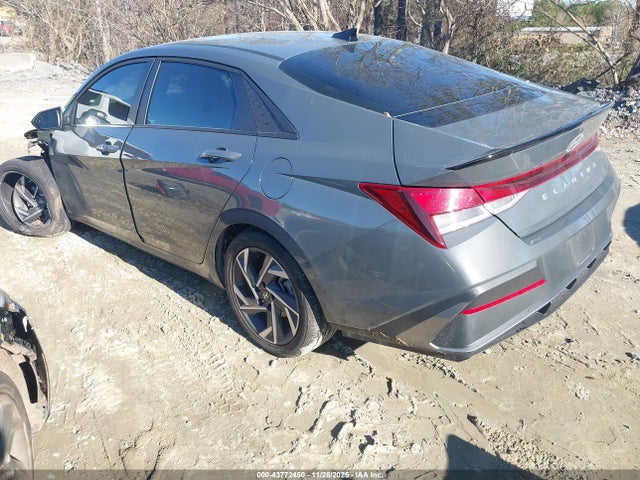 HYUNDAI ELANTRA SEL SPORT - 3