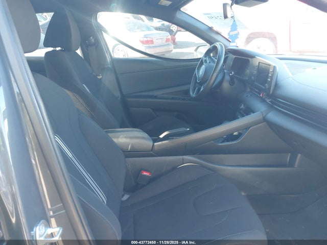 HYUNDAI ELANTRA SEL SPORT - 5