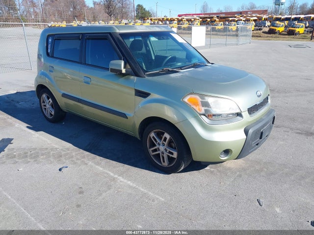 2010 KIA SOUL +