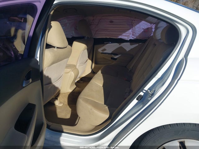 HONDA ACCORD 2.4 LX - 8