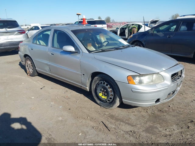 2005 VOLVO S60 2.4