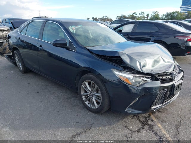 2017 TOYOTA CAMRY SE