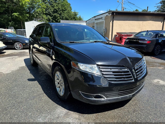 2017 LINCOLN MKT LIVERY