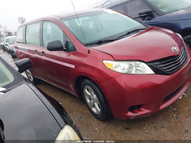 2013 TOYOTA SIENNA L V6 7 PASSENGER
