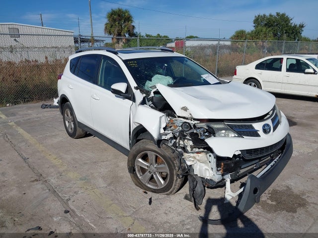 2014 TOYOTA RAV4 XLE