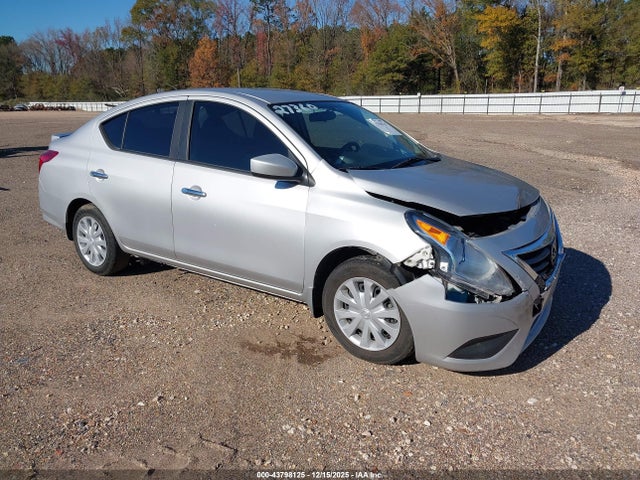 2017 NISSAN VERSA 1.6 SV