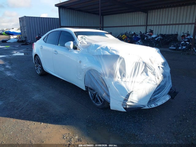 2018 LEXUS IS 