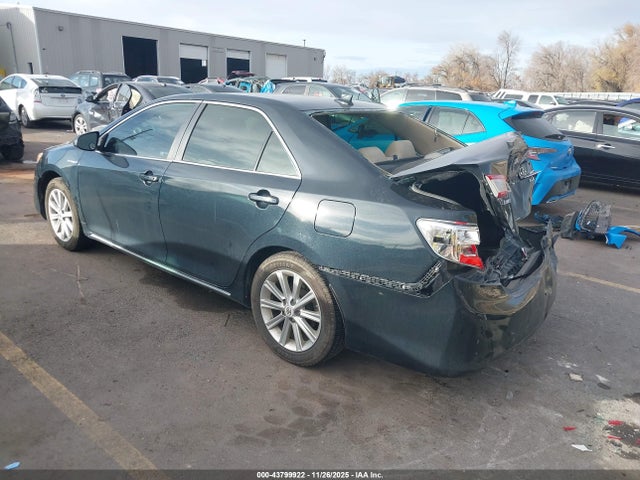 TOYOTA CAMRY - 3