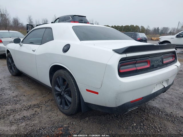 DODGE CHALLENGER SXT AWD - 3