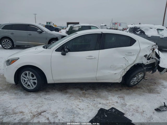 2018 Toyota Yaris, VIN: 3MYDLBYV3JY326954