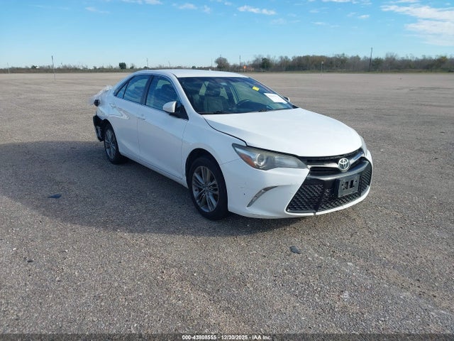 2017 TOYOTA CAMRY SE