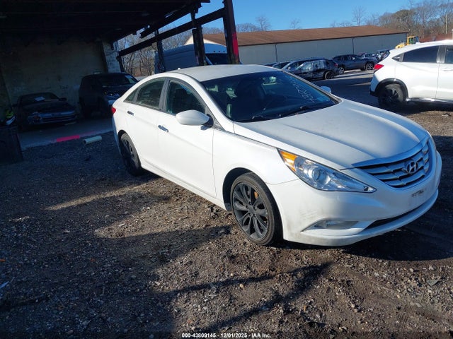 2011 HYUNDAI SONATA SE