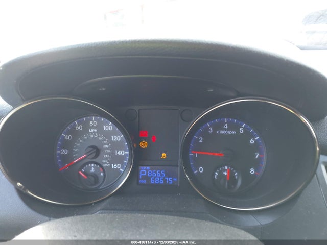 HYUNDAI GENESIS 2.0T - 7