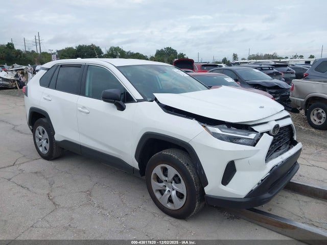 2025 TOYOTA RAV4 LE