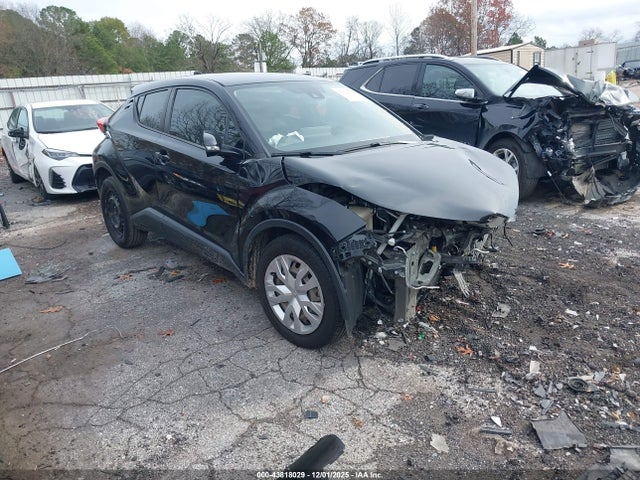 2020 TOYOTA C-HR LE