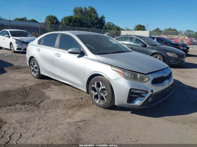 2021 KIA FORTE LXS