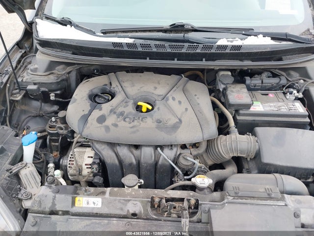 HYUNDAI ELANTRA GLS - 10