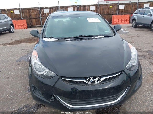 HYUNDAI ELANTRA GLS - 6