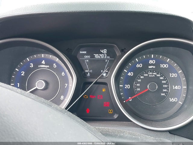 HYUNDAI ELANTRA GLS - 7