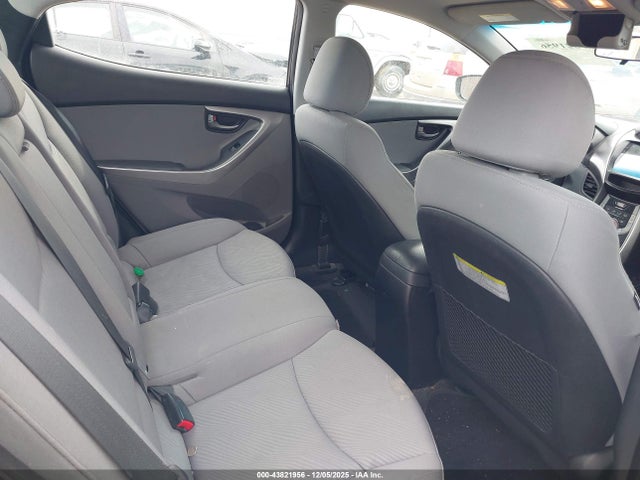 HYUNDAI ELANTRA GLS - 8