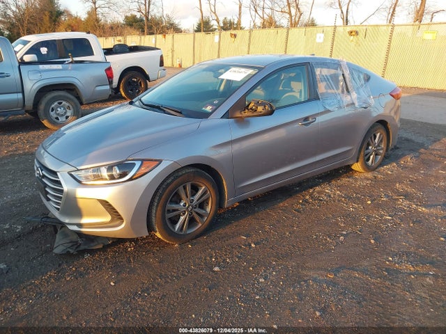 2017 Hyundai ELANTRA SE — фото 2