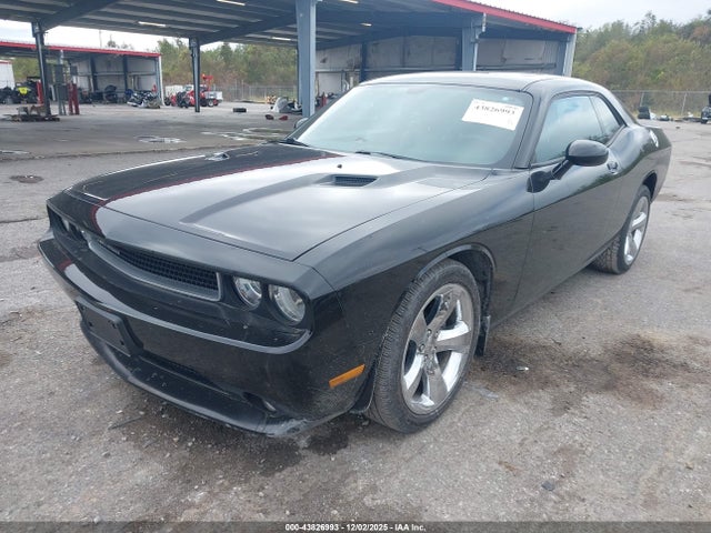 2012 Dodge CHALLENGER SXT 照片 2