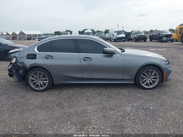 2024 BMW 330I 缩略图 12