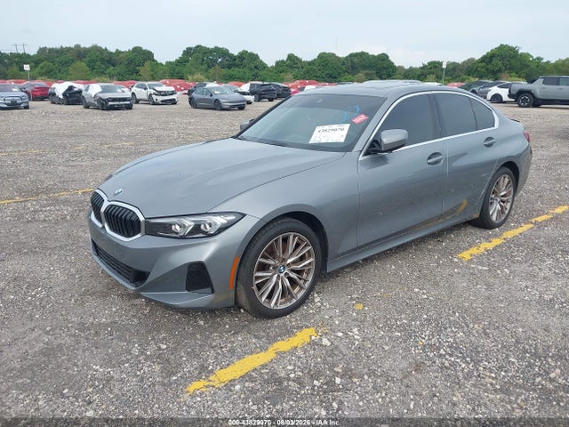 2024 BMW 330I 照片 2
