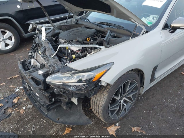 KIA STINGER GT-LINE - 6