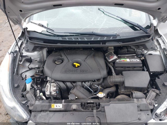 HYUNDAI ELANTRA GLS - 10