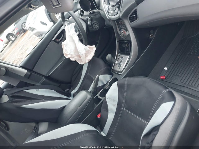 HYUNDAI ELANTRA GLS - 5