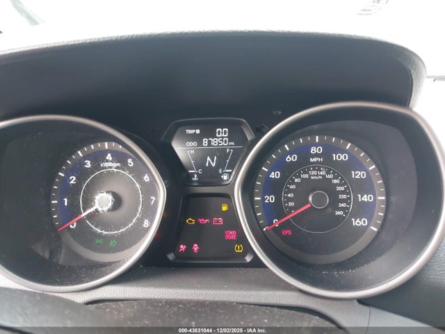 HYUNDAI ELANTRA GLS - 7