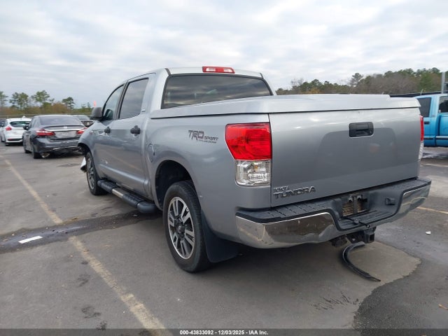 TOYOTA TUNDRA - 3