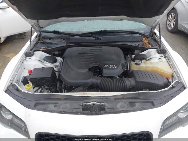 2020 Chrysler 300, VIN: 2C3CCABG0LH103489