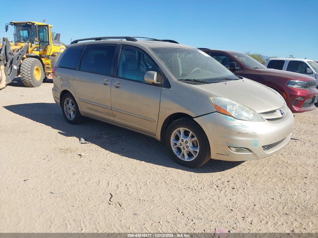 2006 TOYOTA SIENNA XLE
