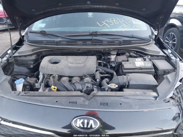 KIA RIO S - 10