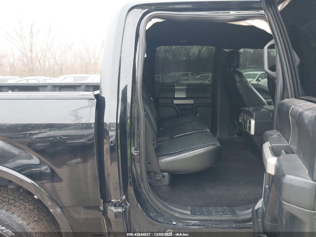 FORD F-150 LARIAT - 8