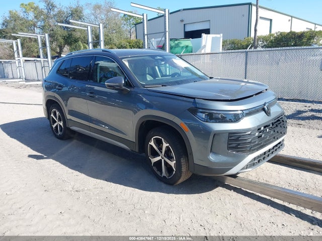 2025 VOLKSWAGEN TIGUAN 2.0T SE