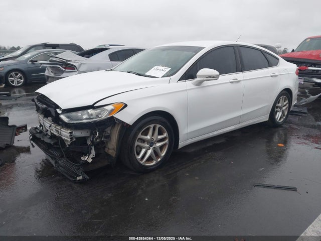 FORD FUSION SE - 2