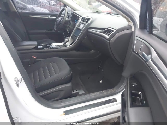 FORD FUSION SE - 5