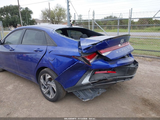 HYUNDAI ELANTRA SEL SPORT - 6